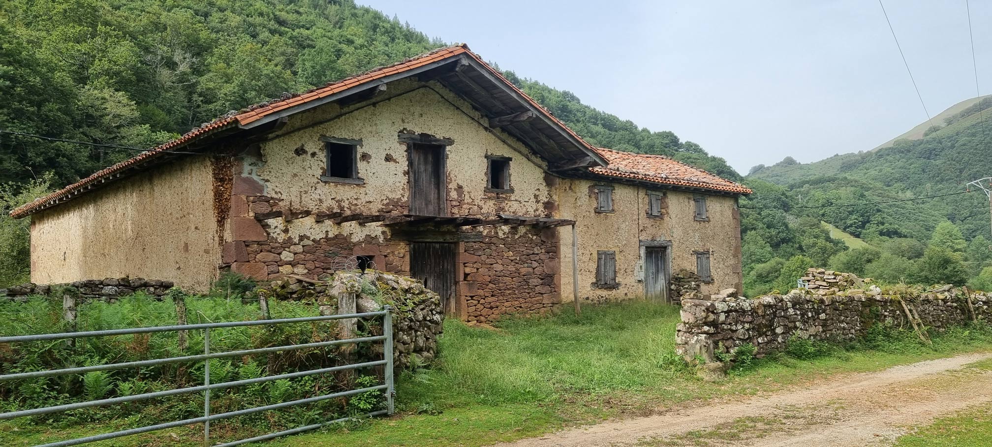 village pays basque abandon