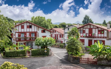 maison basque extea