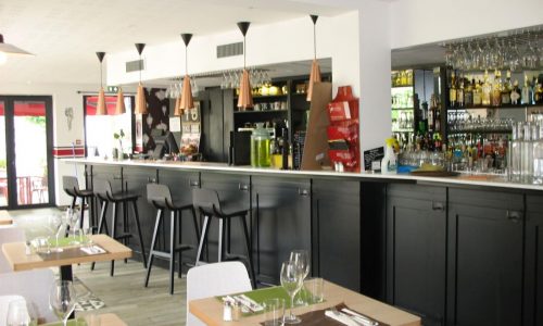 Le-Santiago-salleetbar